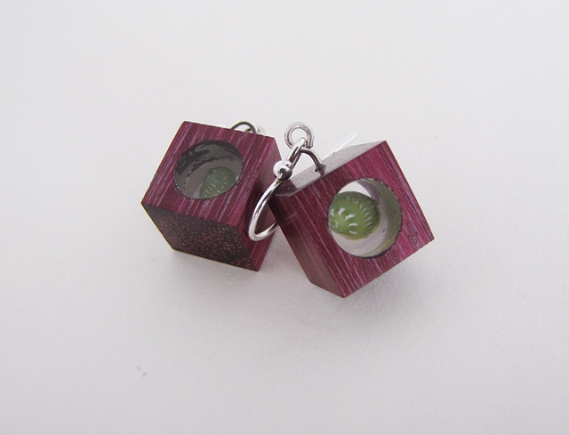 Earrings PurpleHeart wood Emerald Nerite : $56