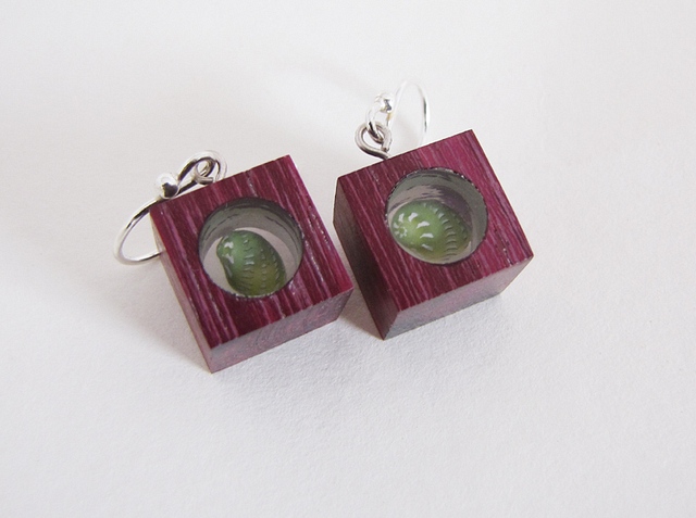 Earrings PurpleHeart wood Emerald Nerite : $56