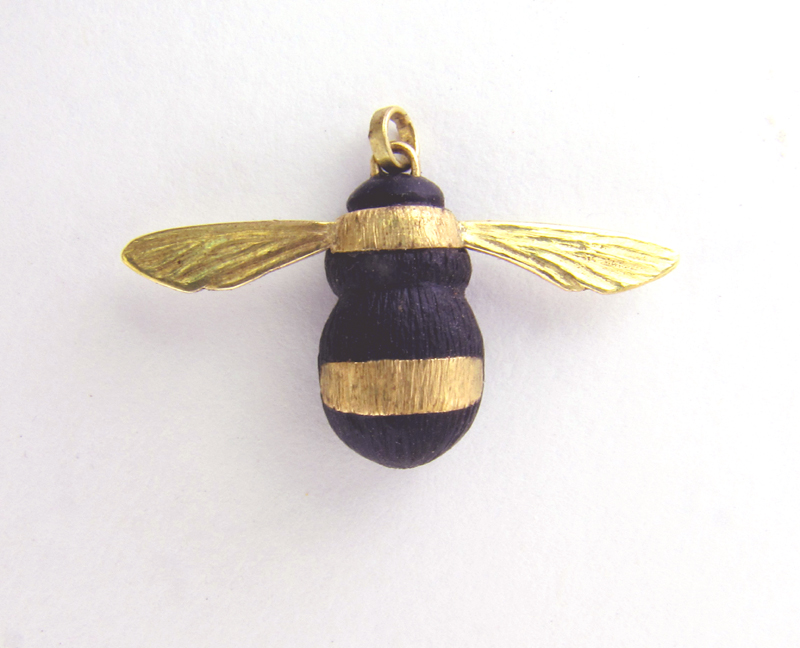 Solid gold sale bumblebee pendant