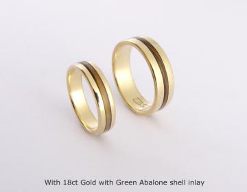 Wedding Band 18ct yellow gold with Green Abalone Shell inlay