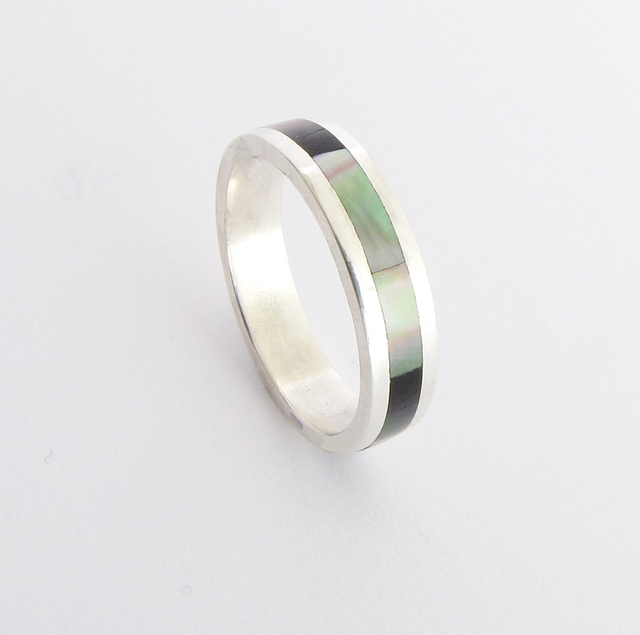 Wedding Band Ring - White Gold with Black mother of pearl inlay