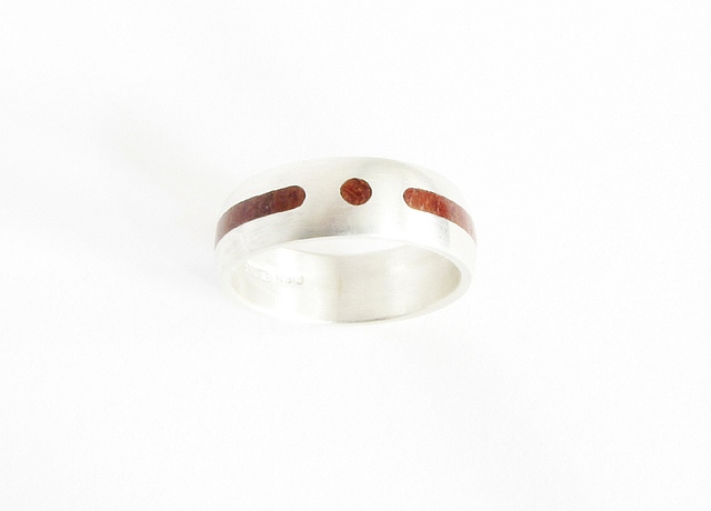 Ring - White gold with Bubinga wood inlay